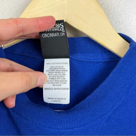 VTG Mickey Unlimited T-shirt Womens Large Blue Embroidered Disney Crewneck - Picture 7 of 7